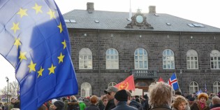 Pólitískt bull, menn að reyna að skapa sér stöðu Pólitískt bull, menn að reyna að skapa sér stöðu