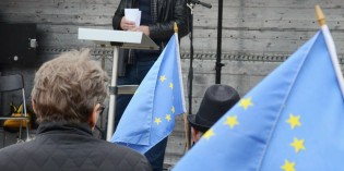 Erum við með nógu þroskað lýðræði? Erum við með nógu þroskað lýðræði?