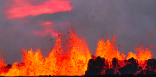 Sogandi org og hrynjandi dynkir — Lýsing á jarðeldum norðan Dyngjufjalla 1875