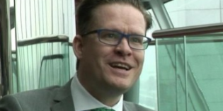 Íslandsóvinurinn og fullveldið
