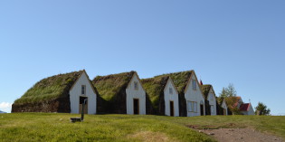 Um kaldar kveðjur Um kaldar kveðjur