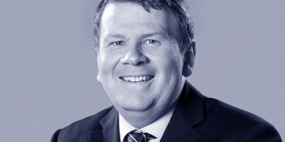 Höddi bjargar deginum Höddi bjargar deginum