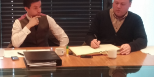 Yfirkjörstjórn tilkynnti Þjóðskrá um rangt lögheimili oddvita. Stangast á við lög. Samþykkti samt framboðið